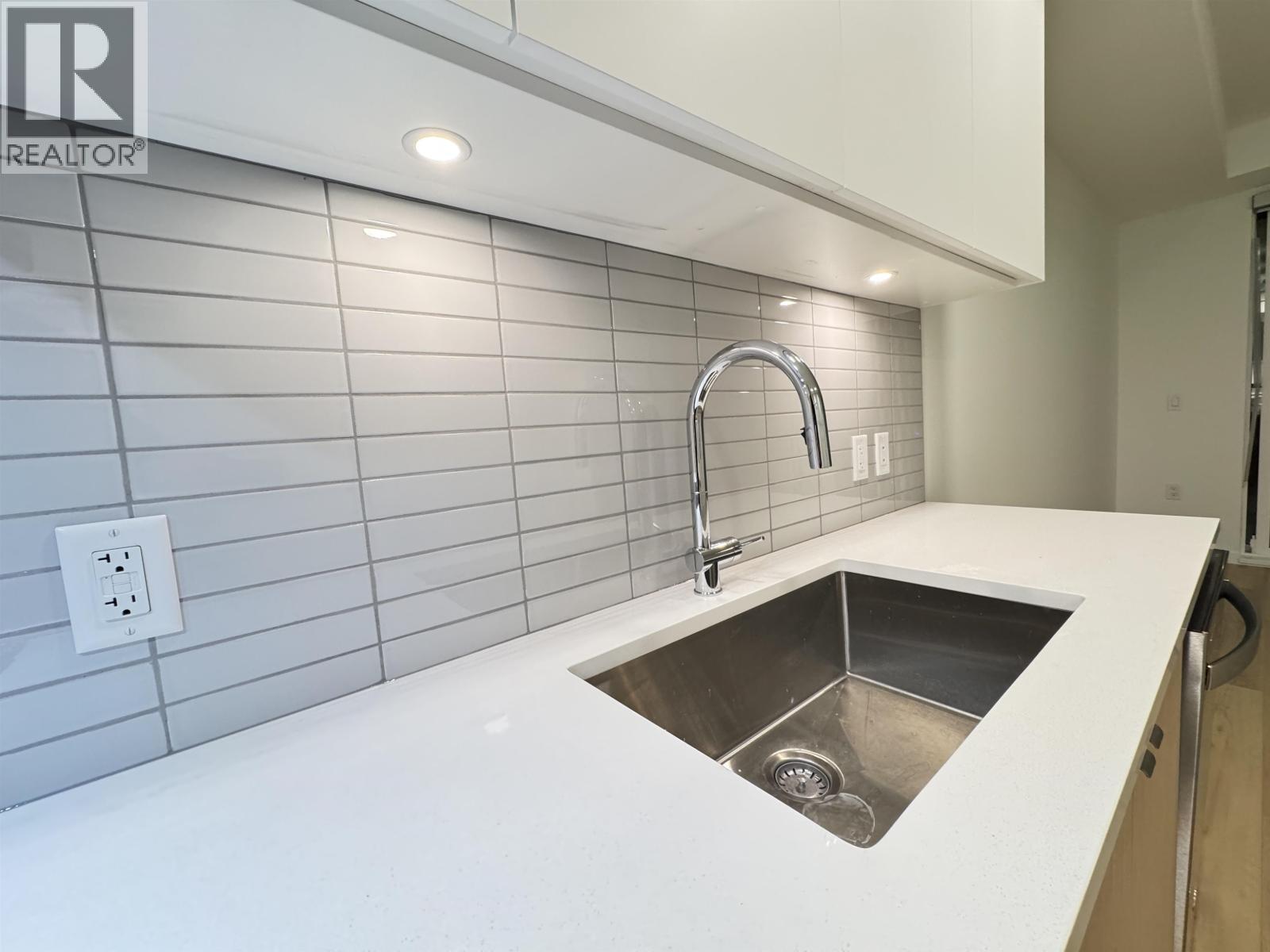 405 1360 VICTORIA STREET, Squamish