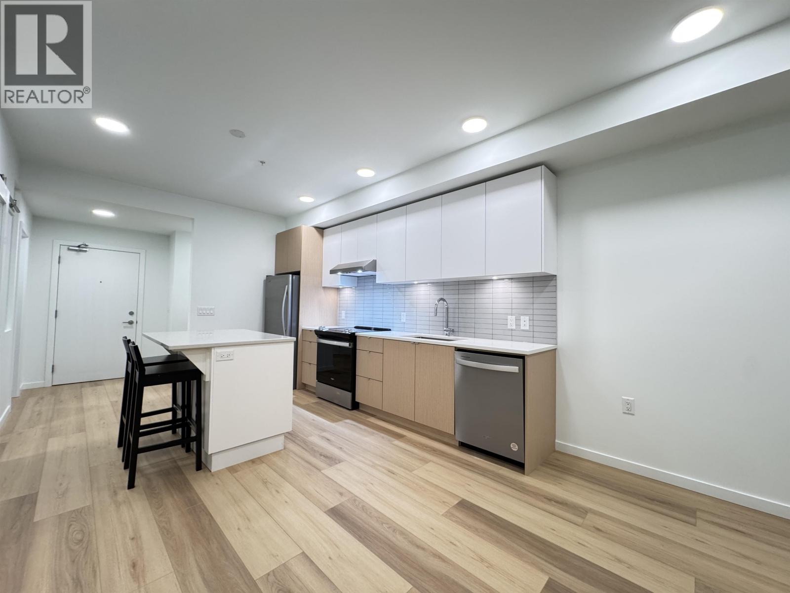 405 1360 VICTORIA STREET, Squamish