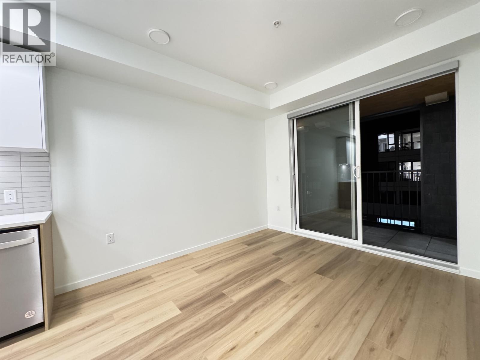 405 1360 VICTORIA STREET, Squamish