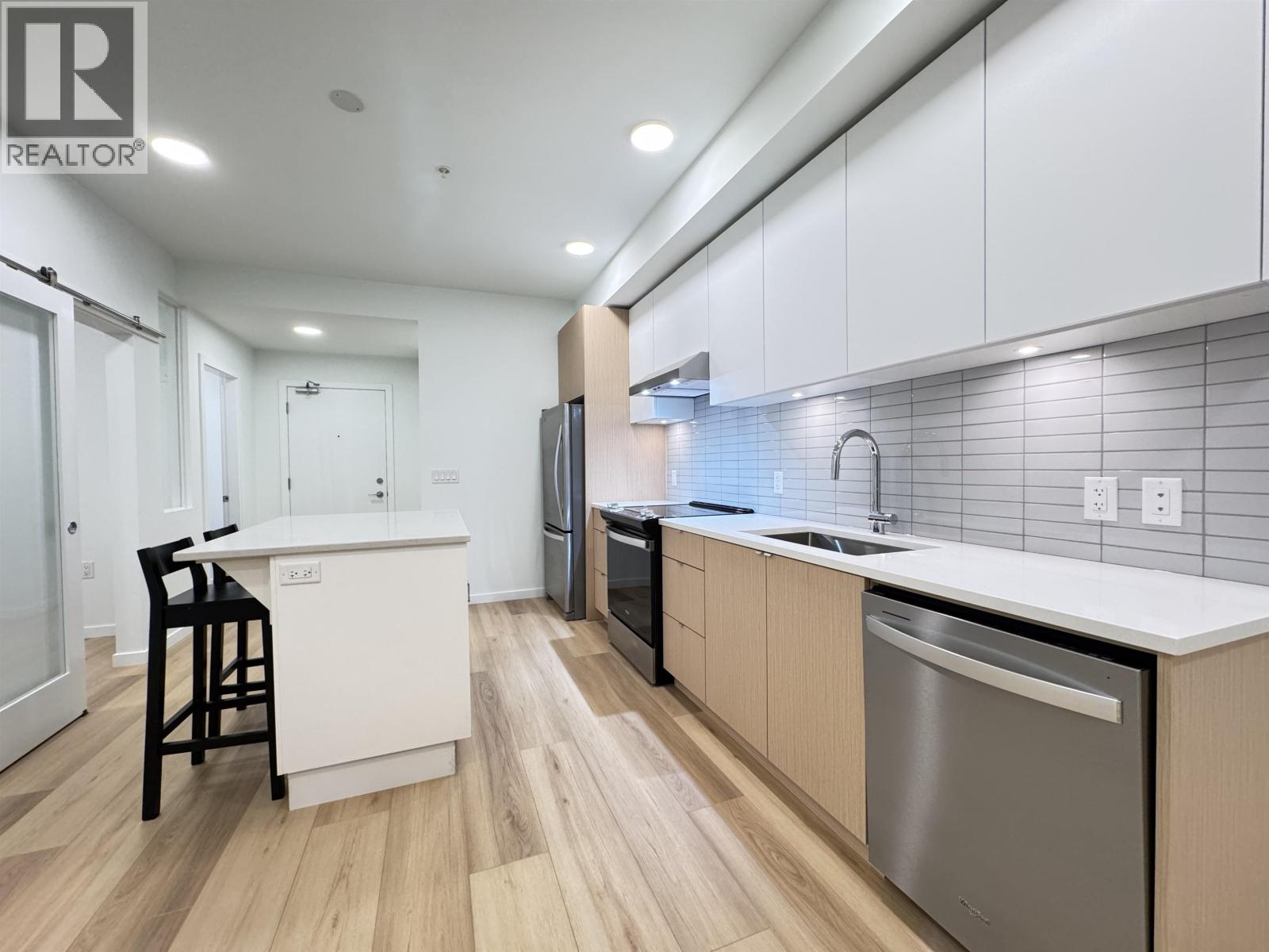 405 1360 VICTORIA STREET, Squamish