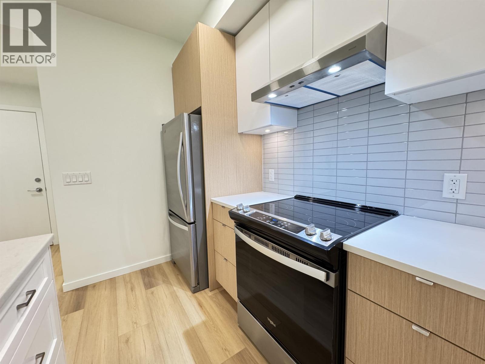 405 1360 VICTORIA STREET, Squamish