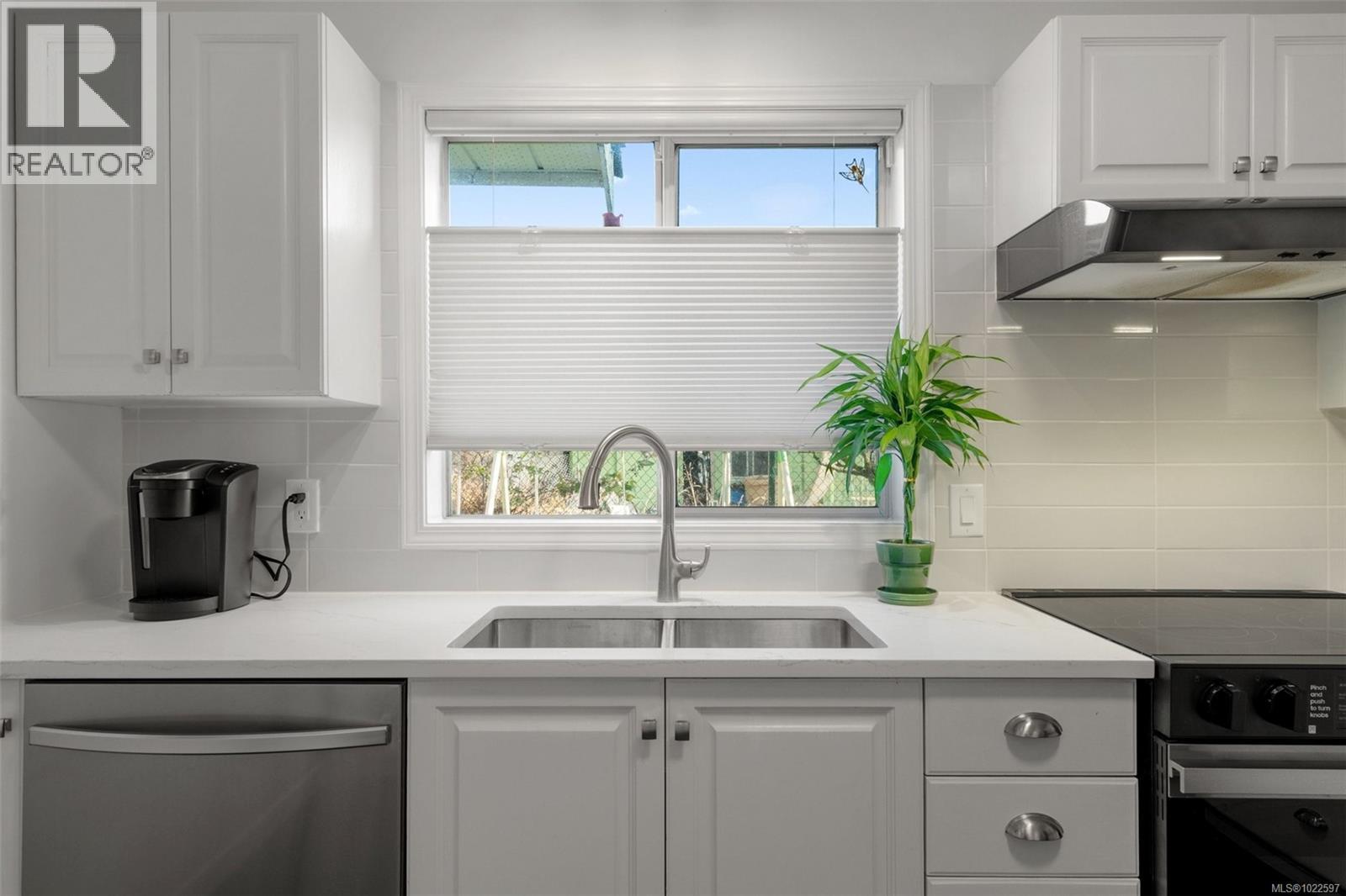 2012 Northbrook Dr, Sidney