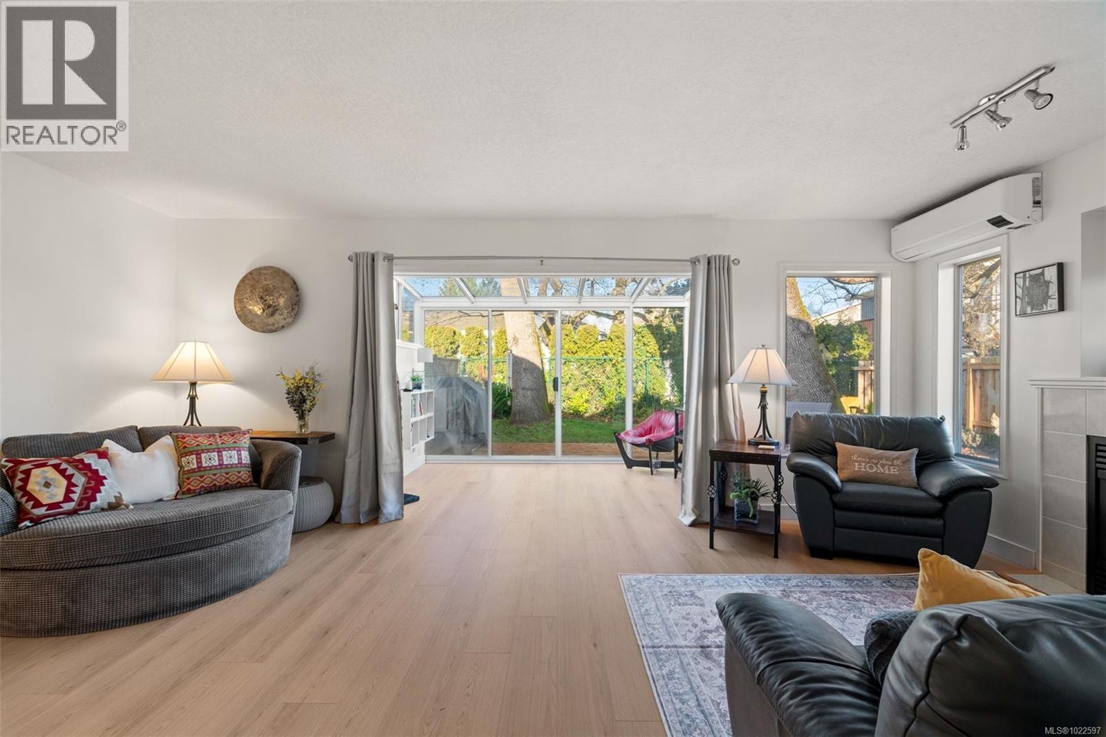 2012 Northbrook Dr, Sidney