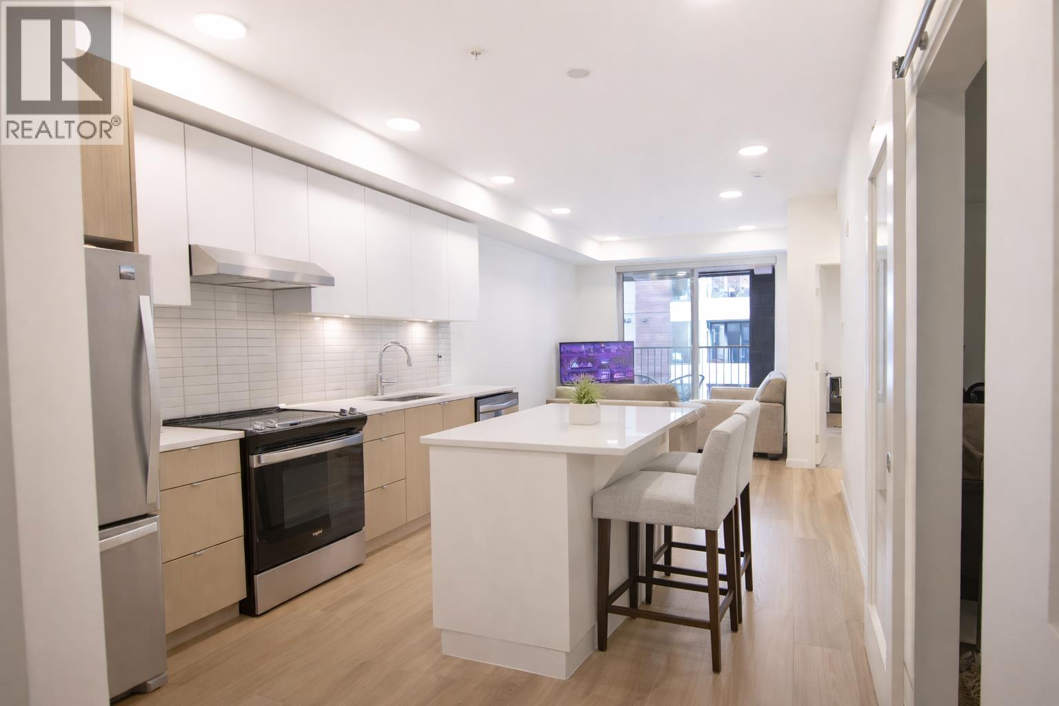 405 37994 SECOND AVENUE, Squamish