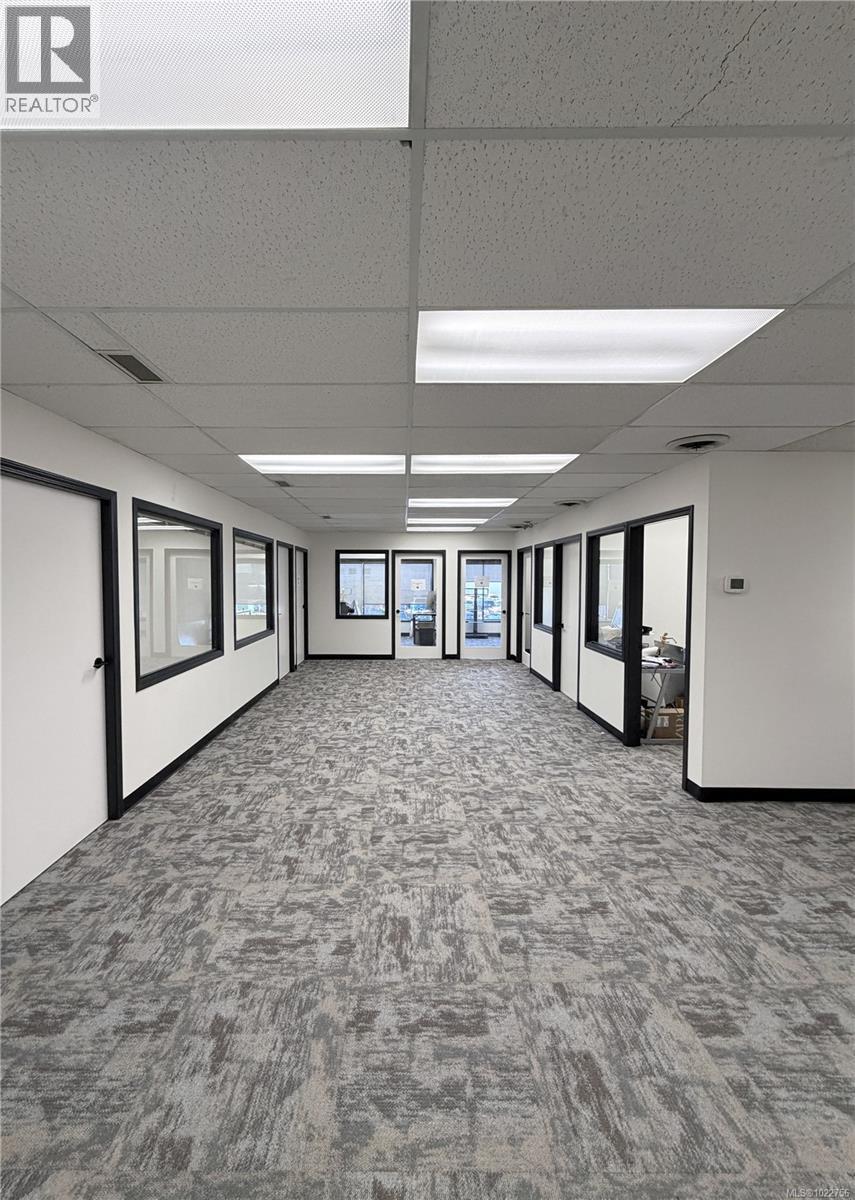 19 3318 Oak St, Victoria