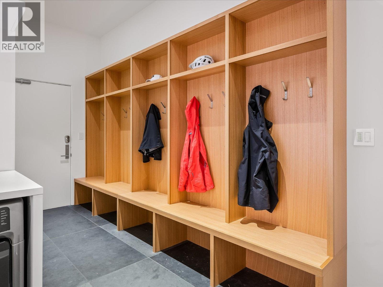 8080 CYPRESS PLACE, Whistler