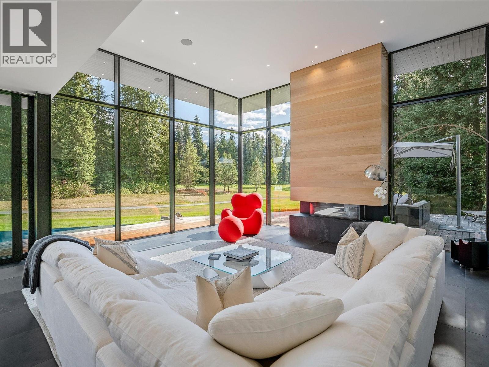 8080 CYPRESS PLACE, Whistler