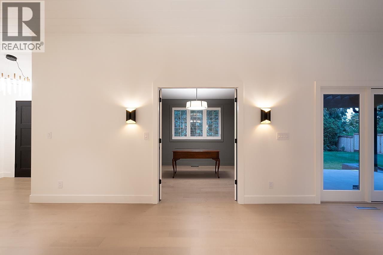 1565 19TH STREET, West Vancouver