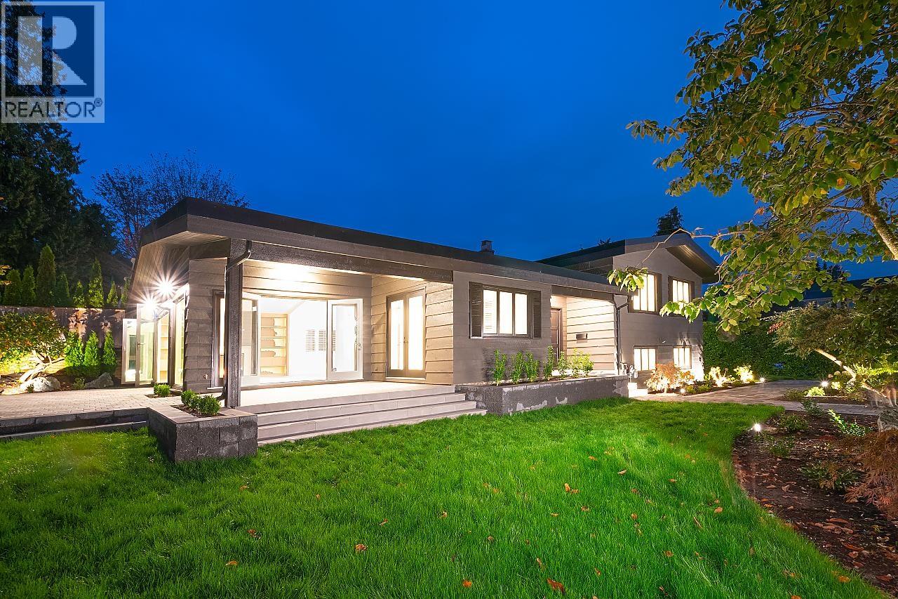 1565 19TH STREET, West Vancouver