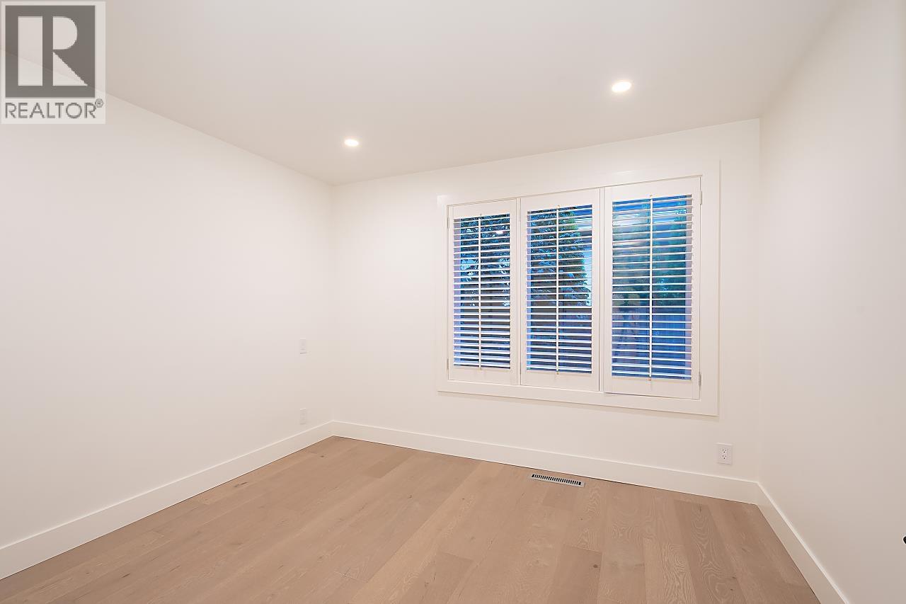 1565 19TH STREET, West Vancouver