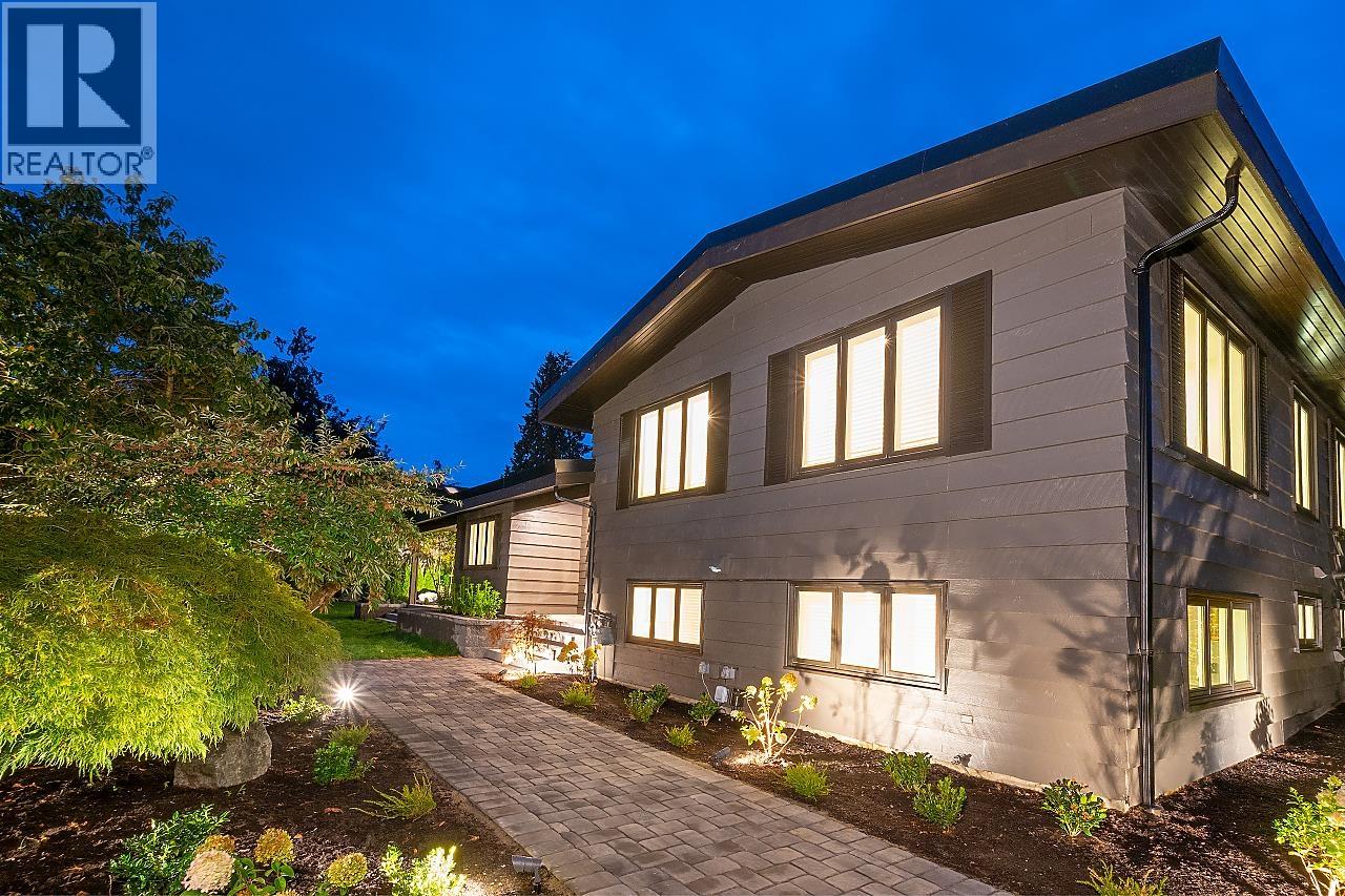 1565 19TH STREET, West Vancouver