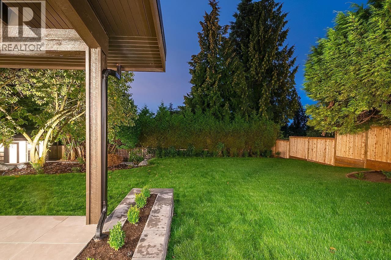 1565 19TH STREET, West Vancouver