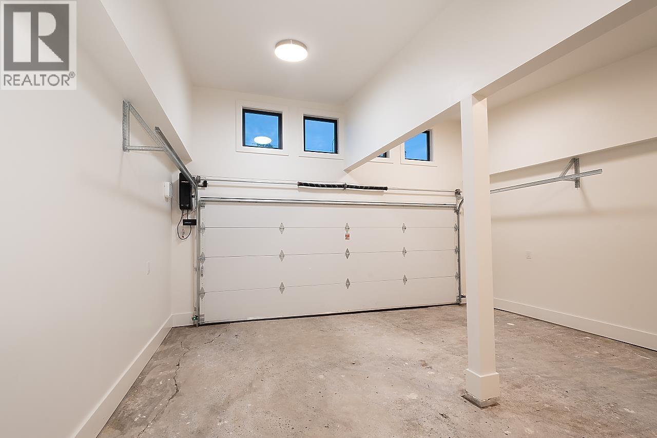 1565 19TH STREET, West Vancouver