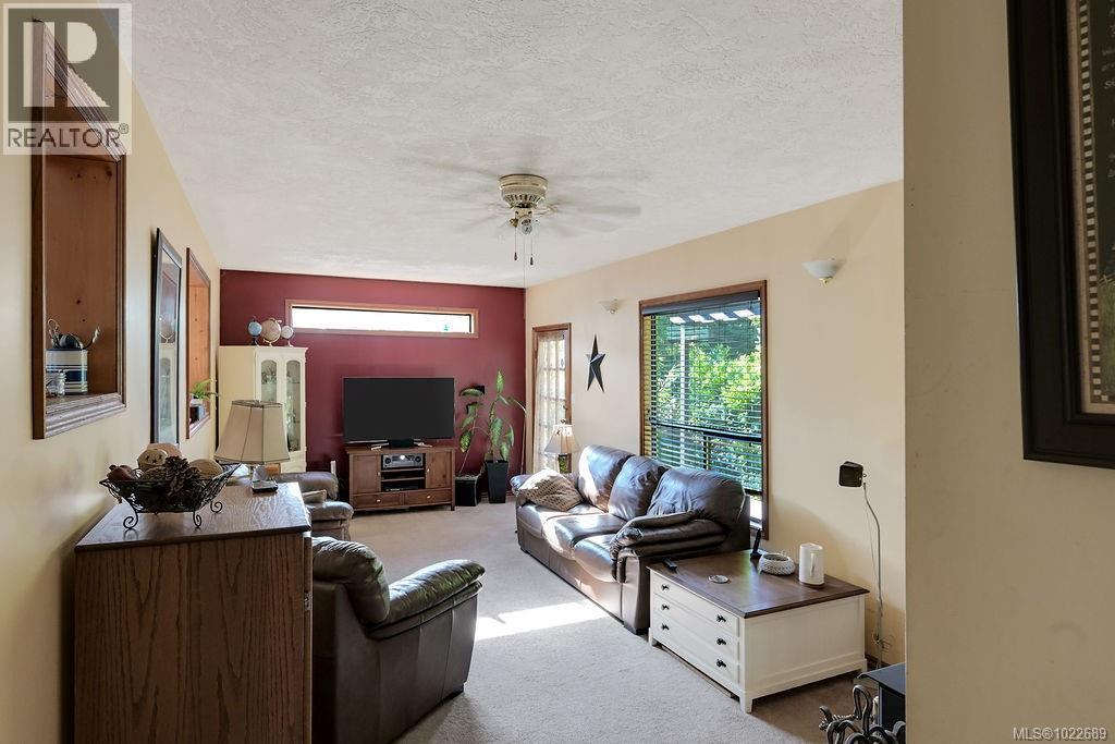 1015 Cowerd Rd - 10