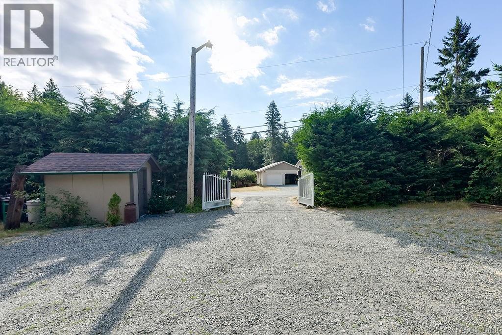 1015 Cowerd Rd - 29