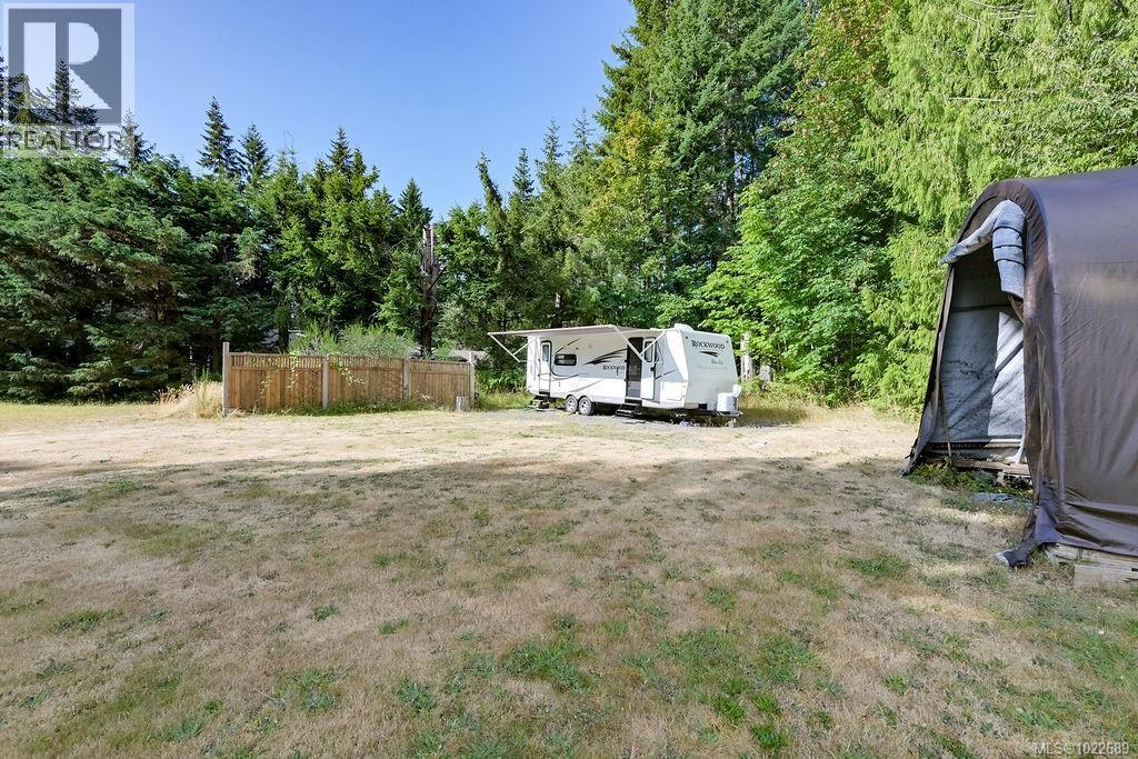 1015 Cowerd Rd - 35