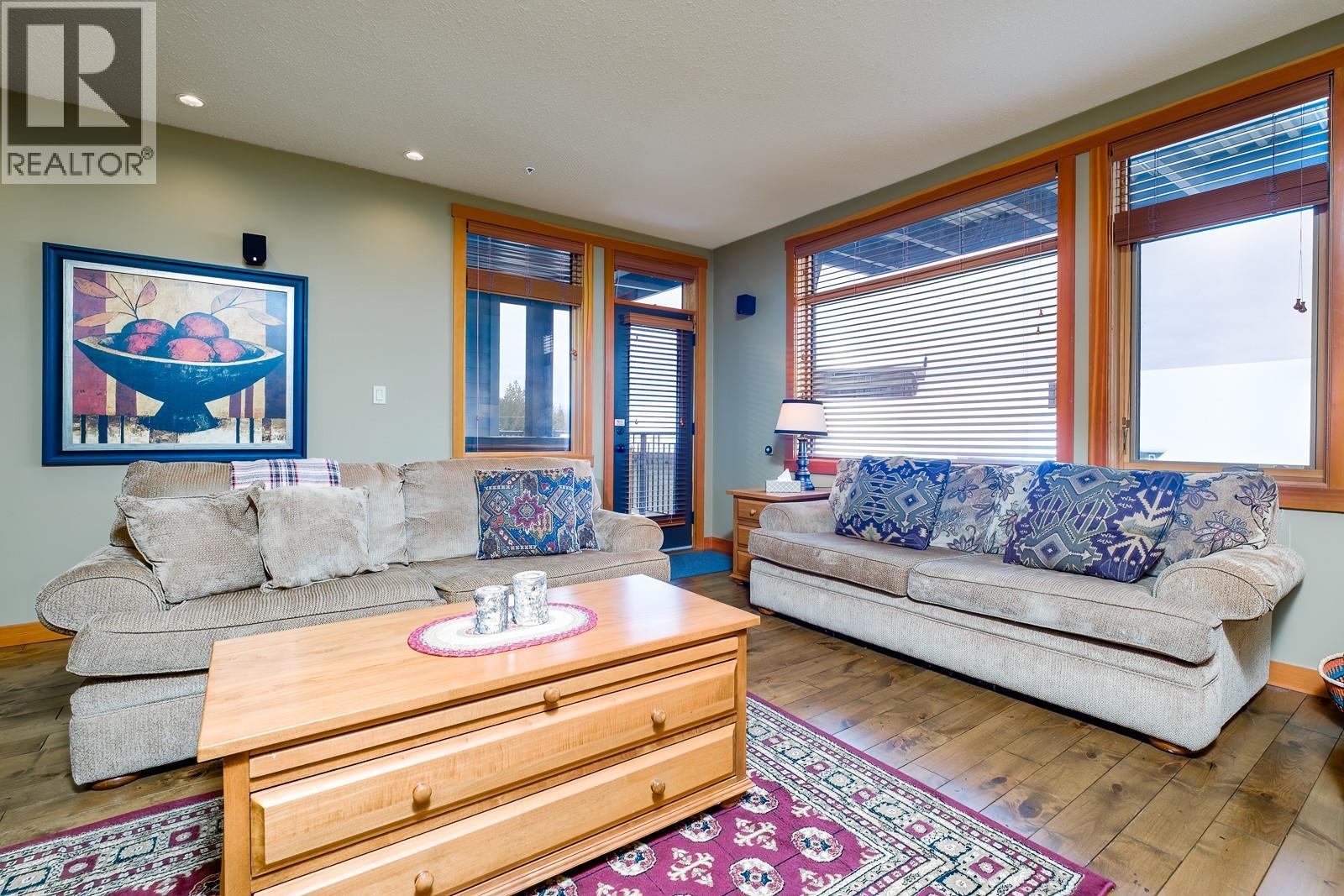 4320 Red Mountain Road Unit# 401, Rossland