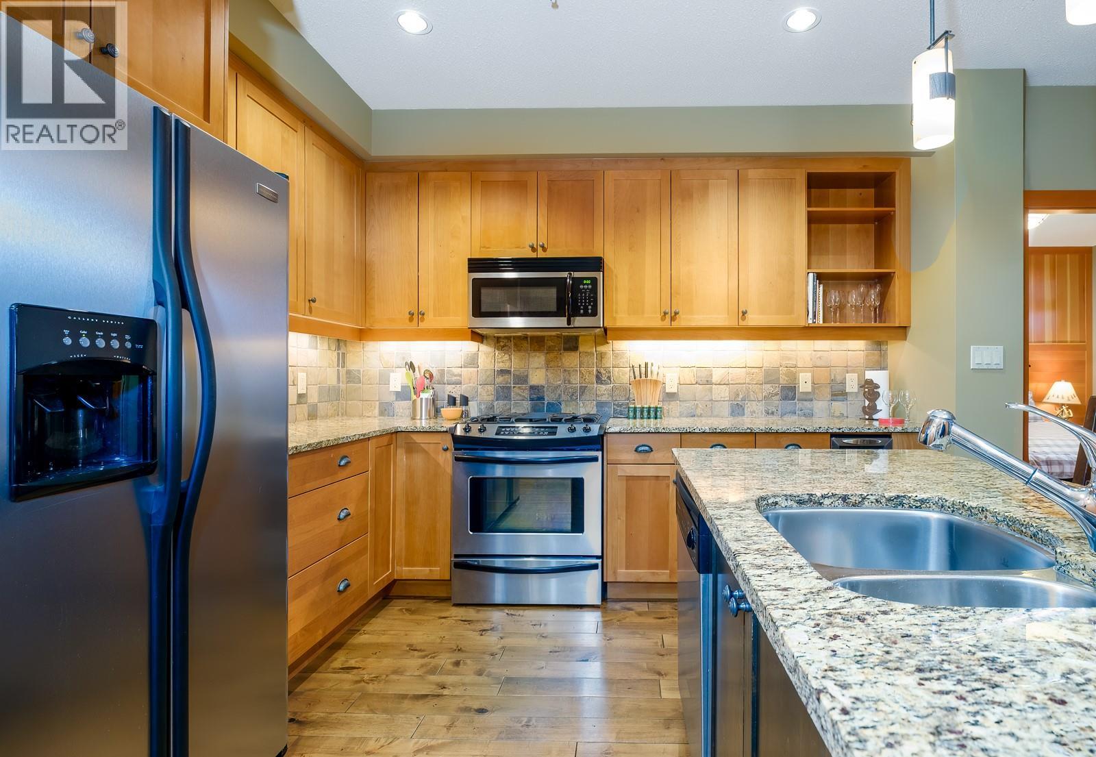 4320 Red Mountain Road Unit# 401, Rossland