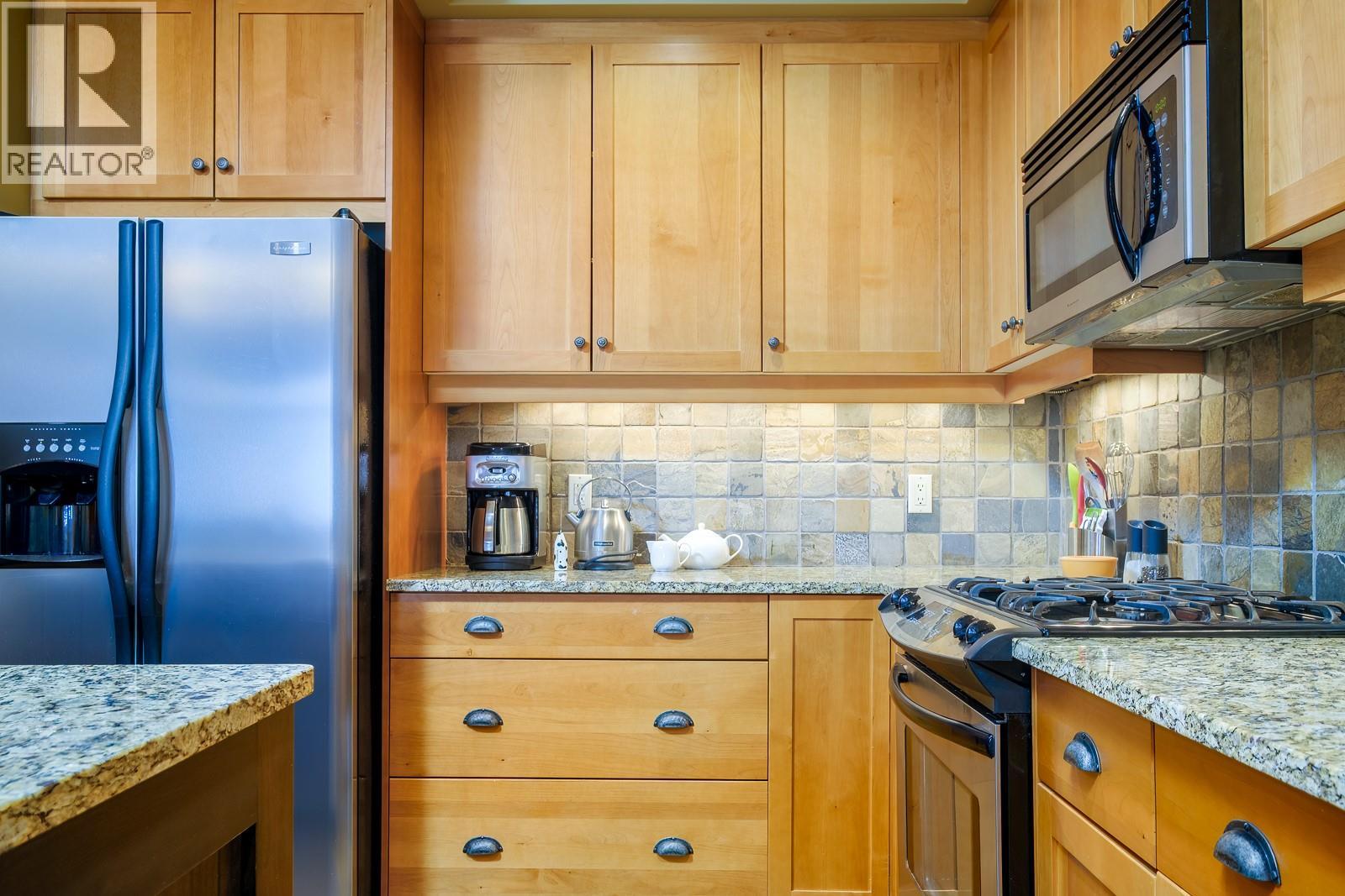 4320 Red Mountain Road Unit# 401, Rossland