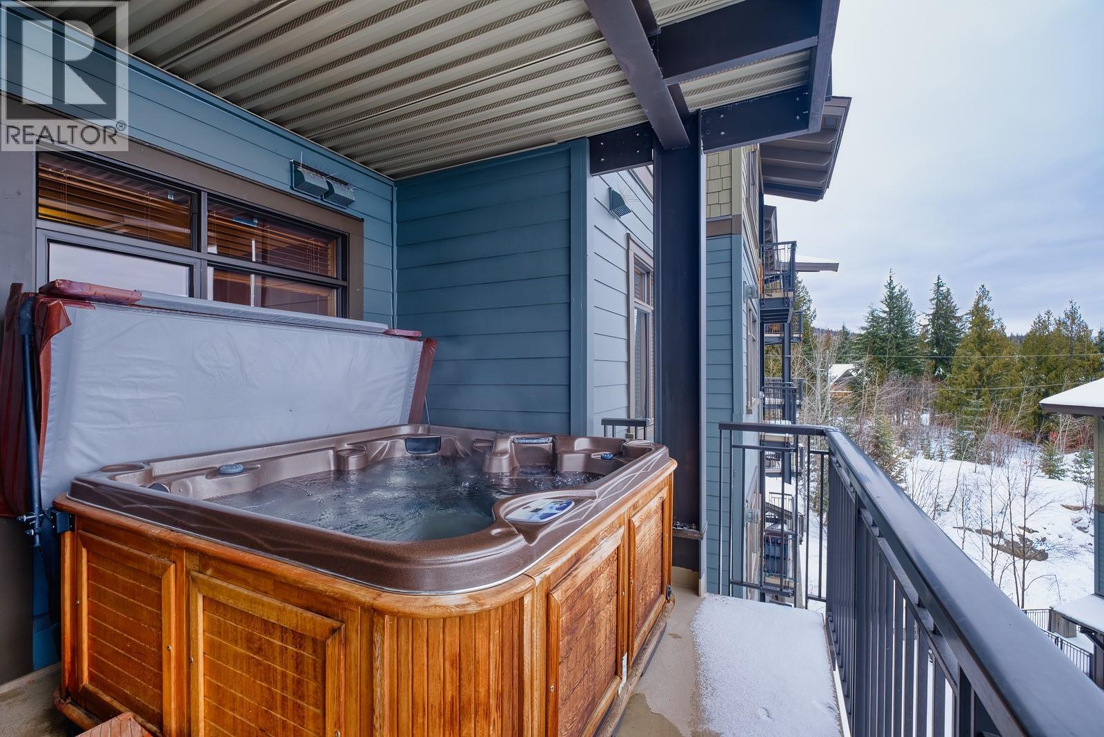 4320 Red Mountain Road Unit# 401, Rossland