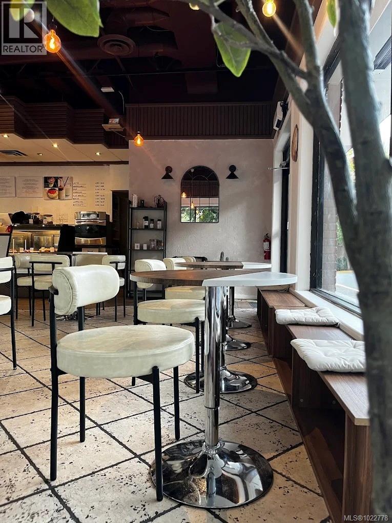 160 911 Yates St, Victoria