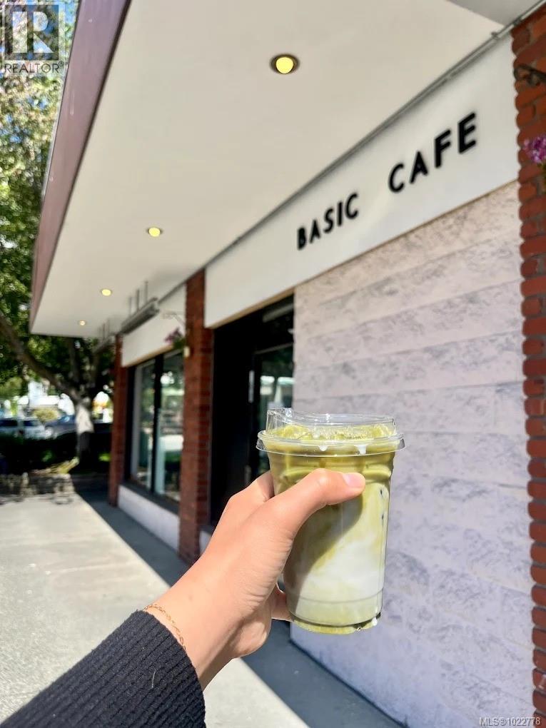 160 911 Yates St, Victoria