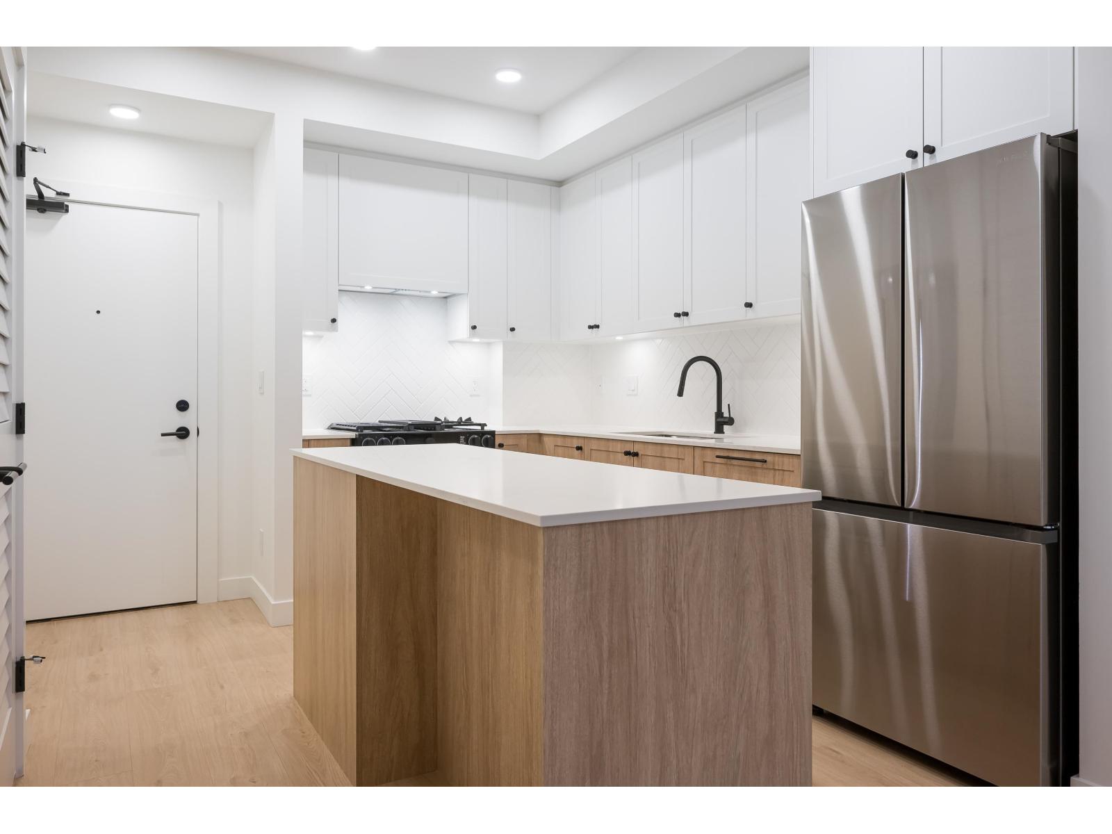 206 19911 76 AVENUE, Langley