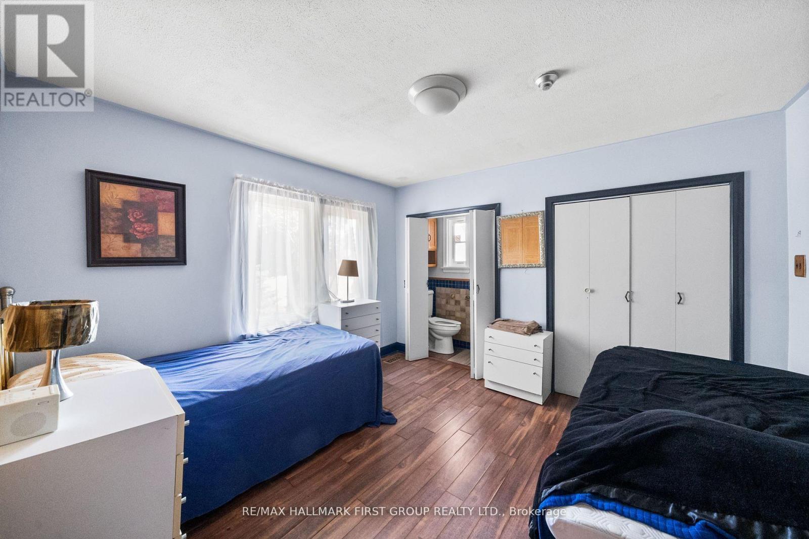 1652 TAUNTON ROAD - 17