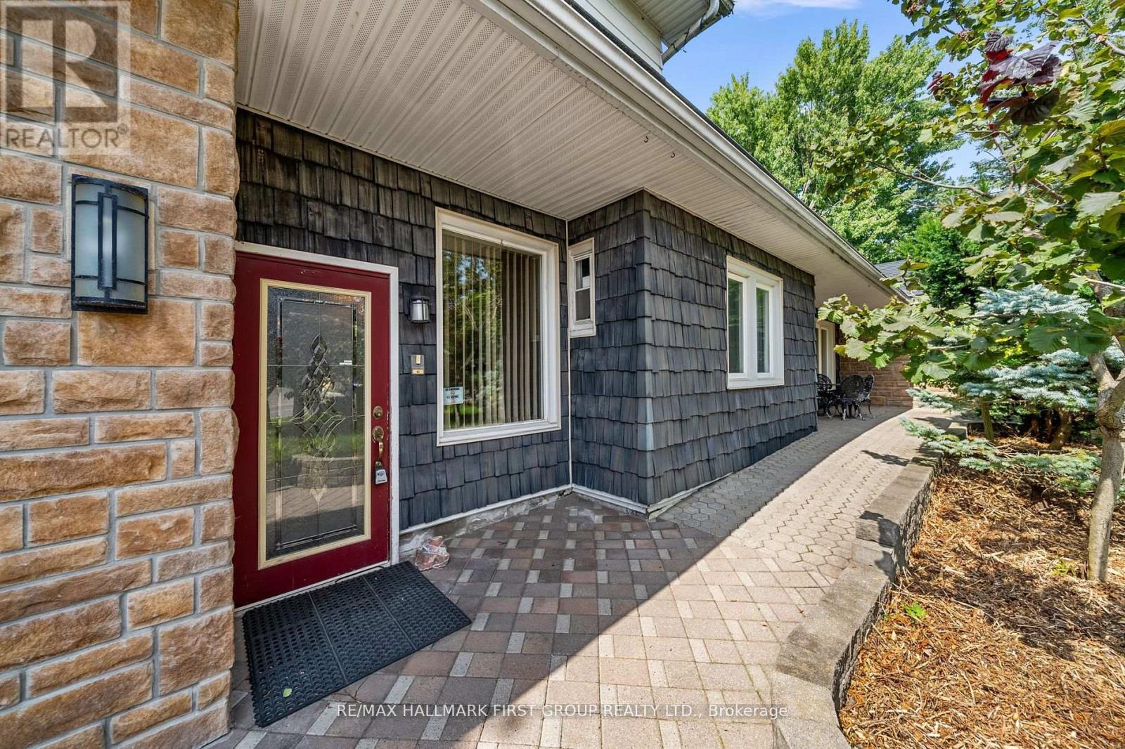 1652 TAUNTON ROAD - 22
