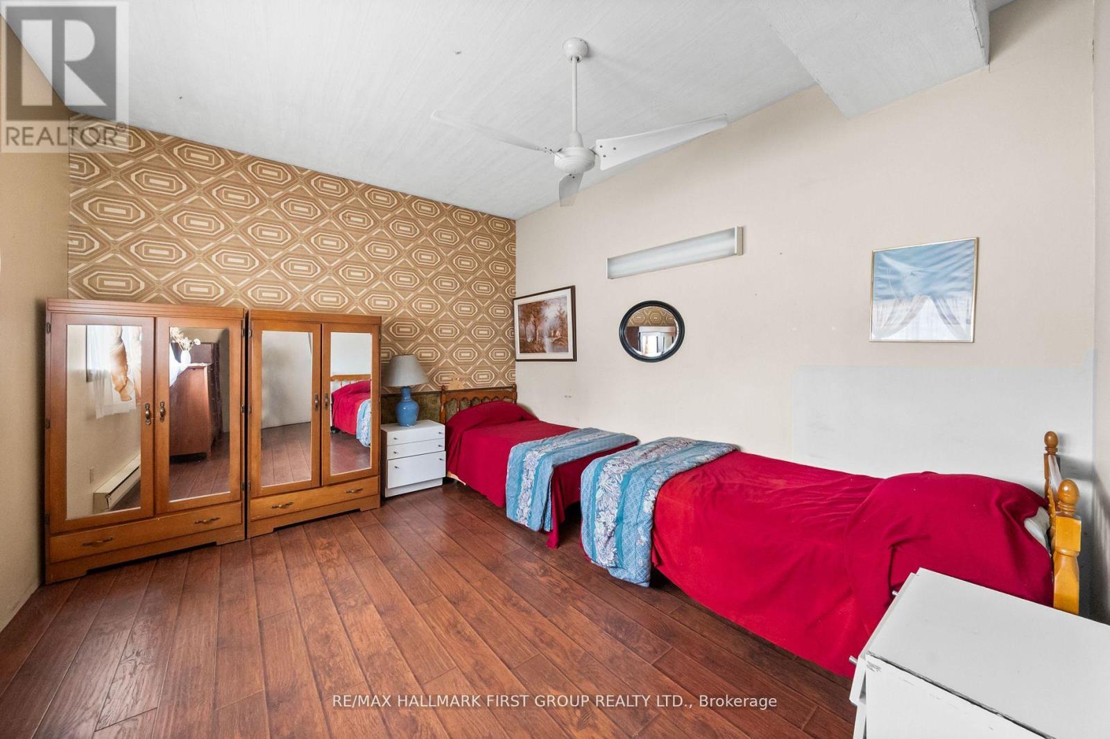 1652 TAUNTON ROAD - 25