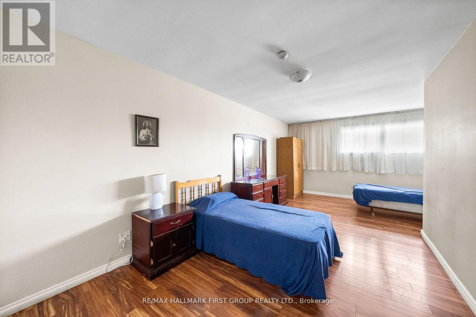 1652 TAUNTON ROAD - 33