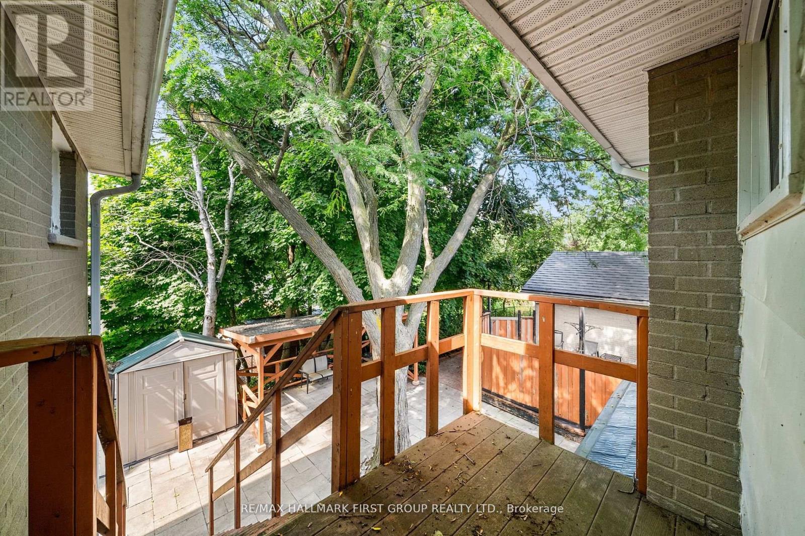 1652 TAUNTON ROAD - 36