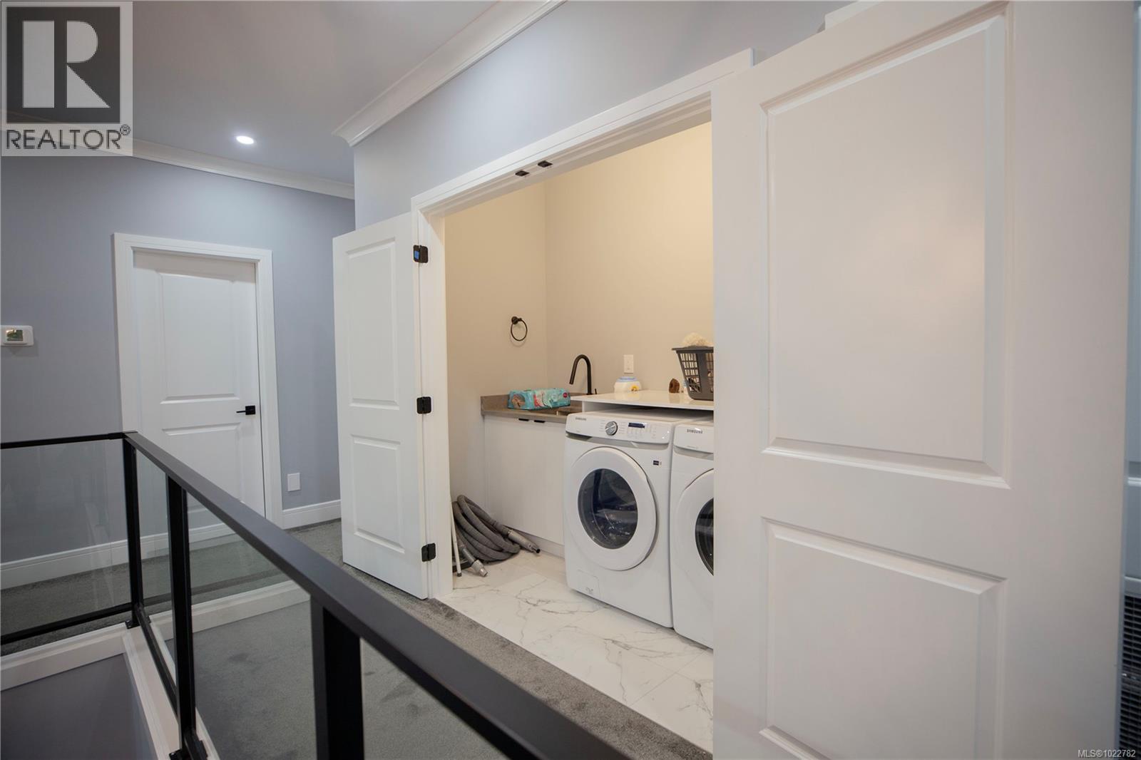 741 Snowdrop Ave, Saanich