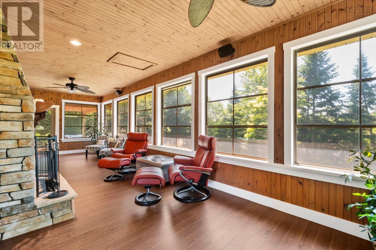 Property 23 of 51 of 15 Norwood Court