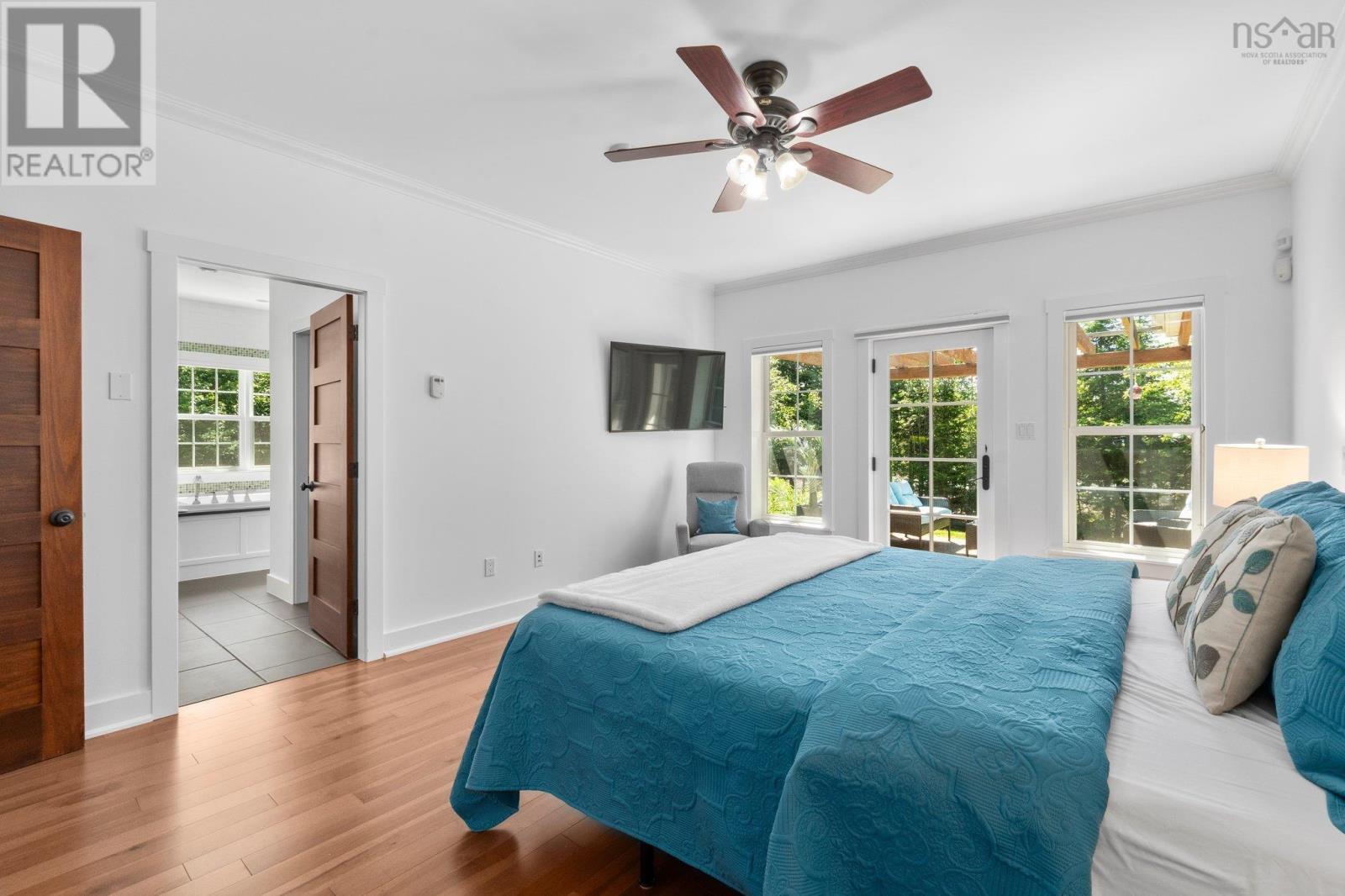 Property 29 of 51 of 15 Norwood Court