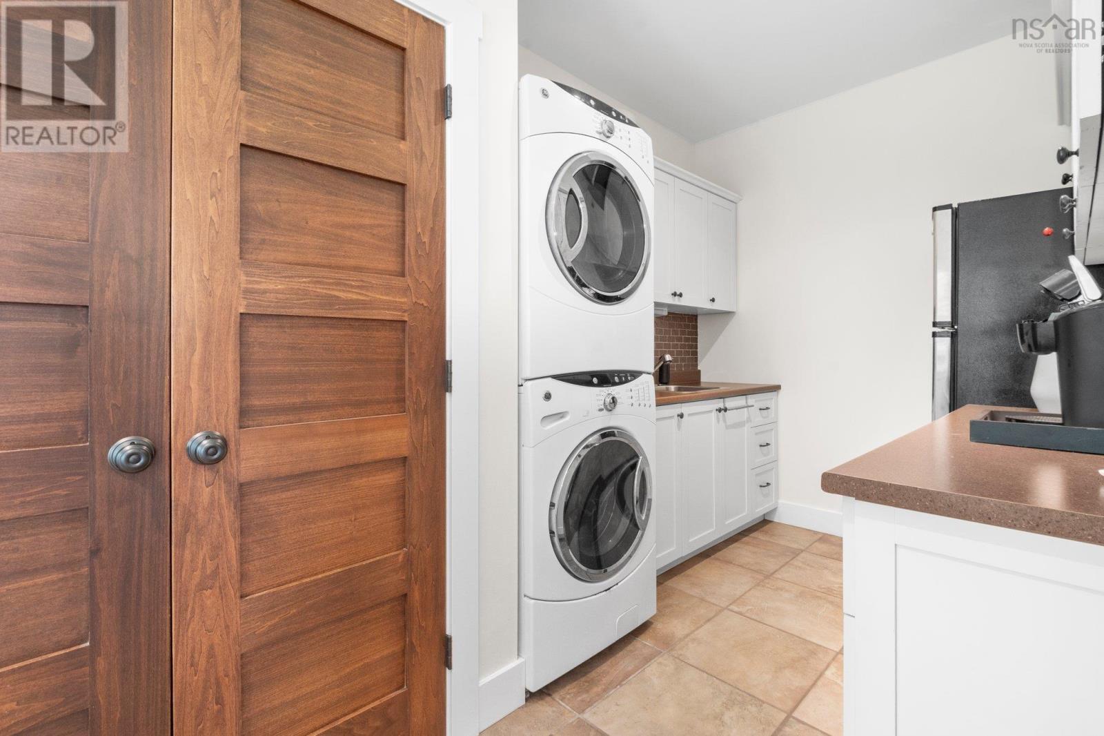 Property 21 of 51 of 15 Norwood Court