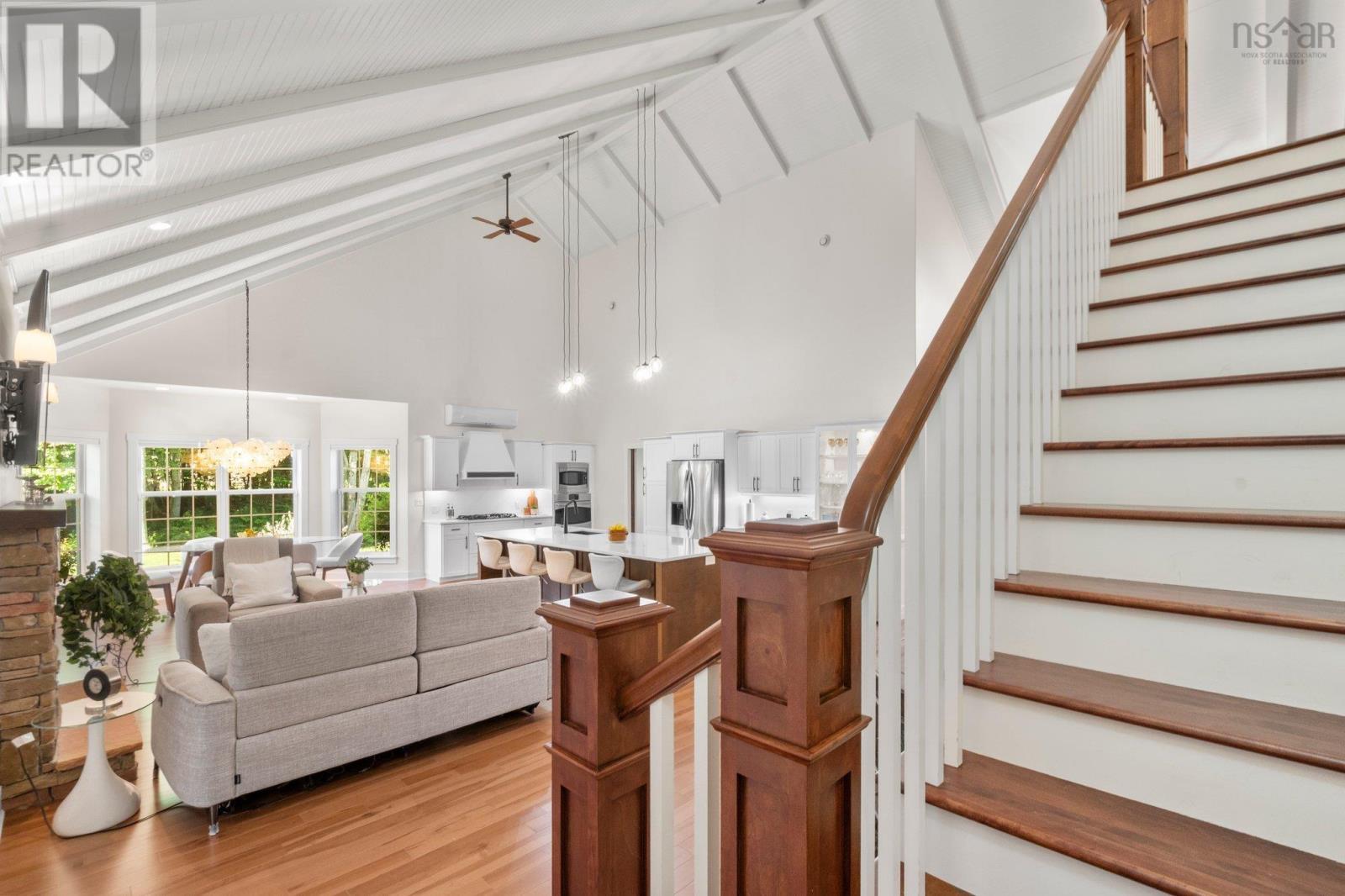 Property 37 of 51 of 15 Norwood Court