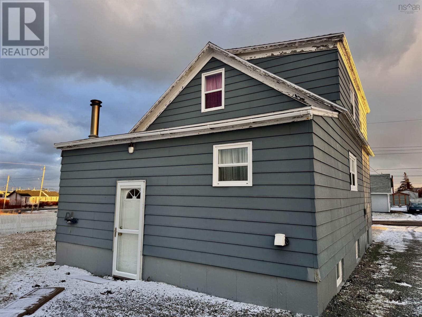 Property 26 of 31 of 45 Seventh Street