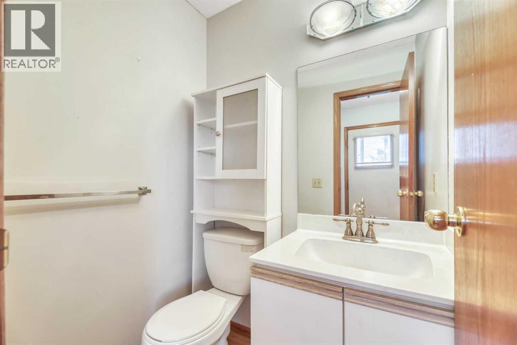 Single Family House for Sale in  Riverglen Park SE Riverbend Calgary 