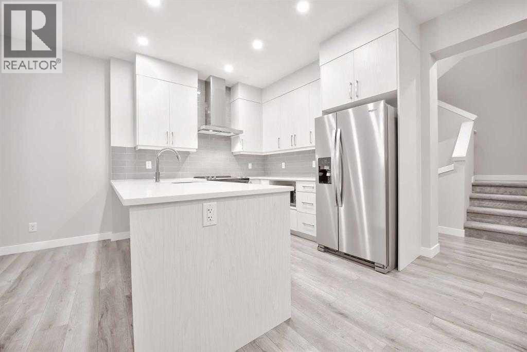 Single Family House for Sale in  Crestridge Common SW Crestmont Calgary 