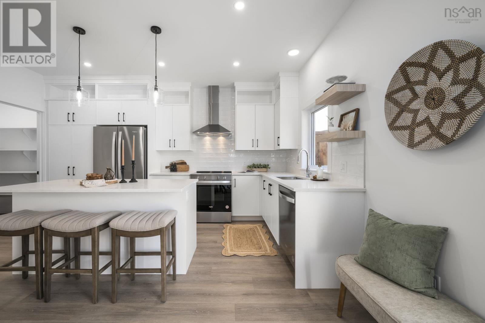 Property 15 of 49 of 136 Provence Way