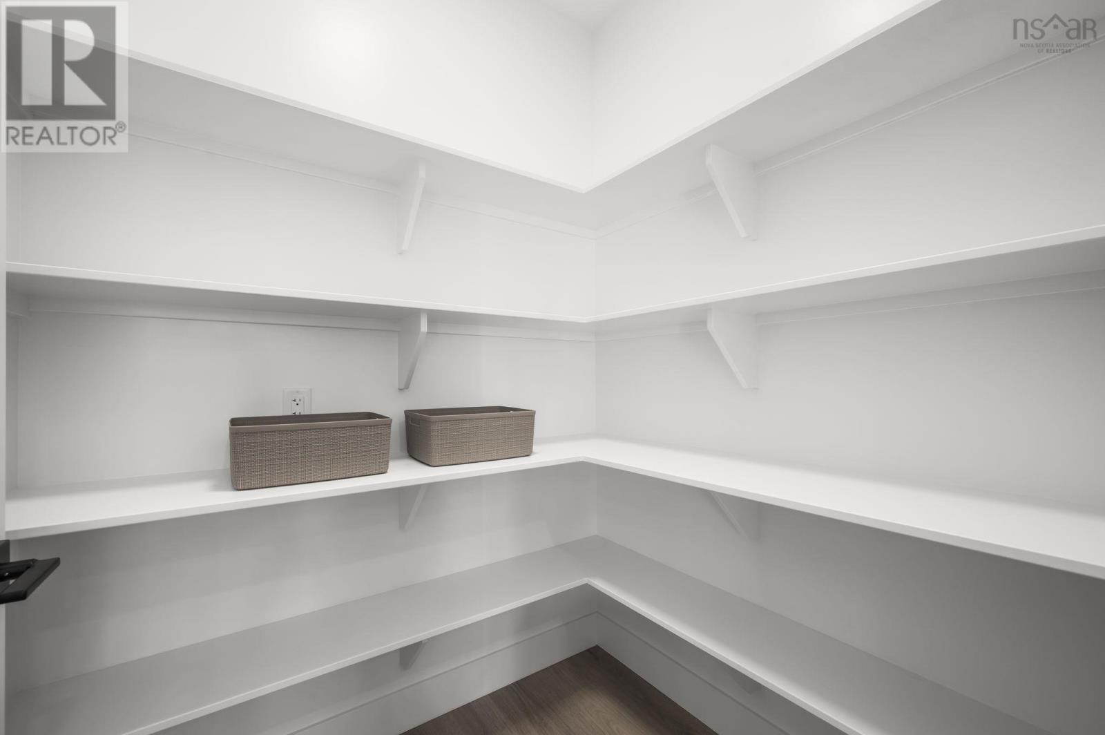 Property 19 of 49 of 136 Provence Way