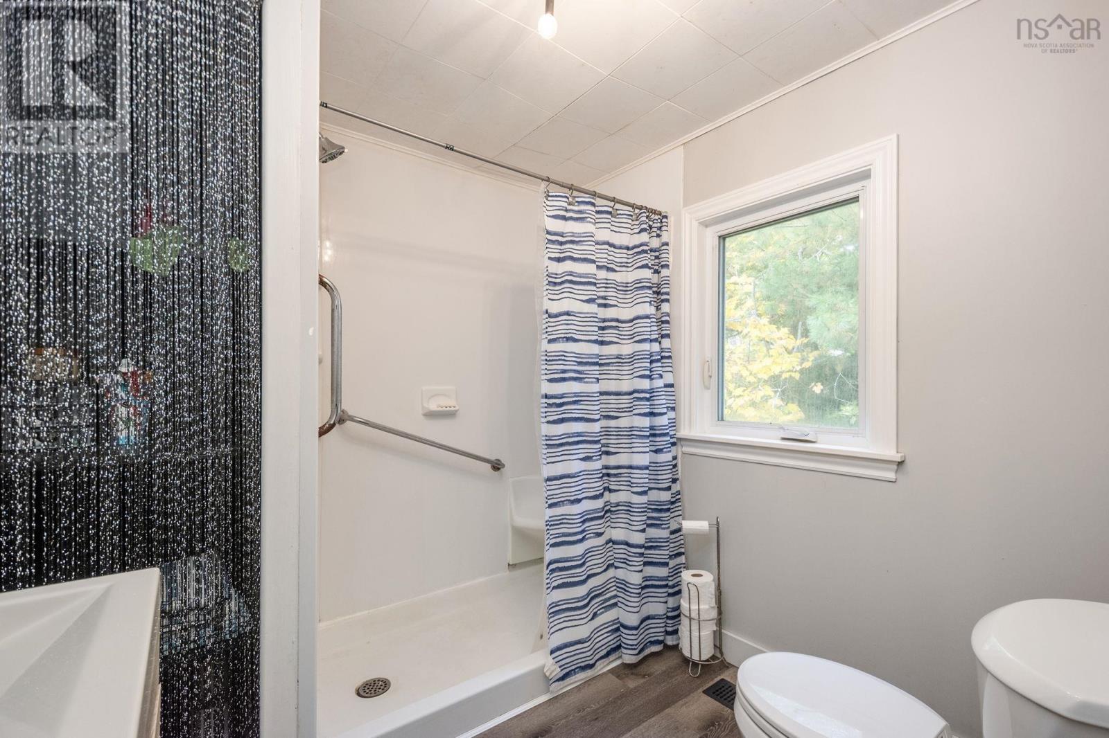 Property 14 of 26 of 4023 Highway 236