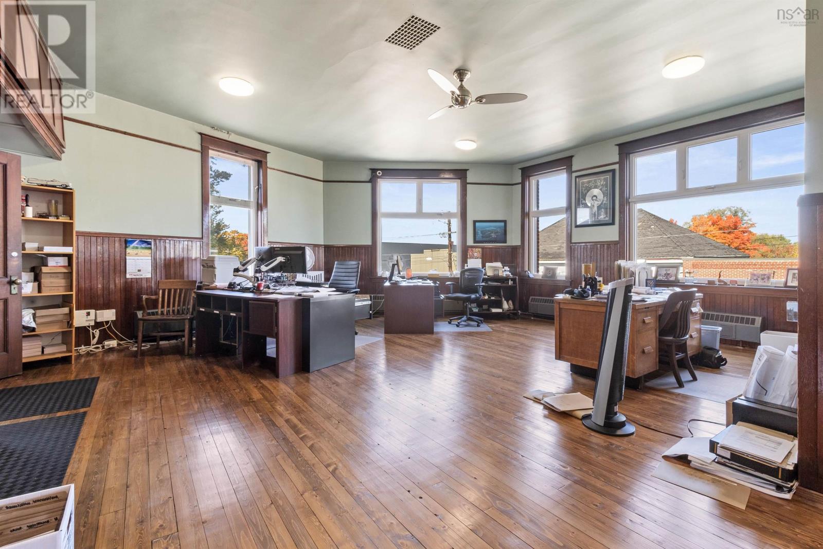 Property 9 of 13 of 798 Prince Street