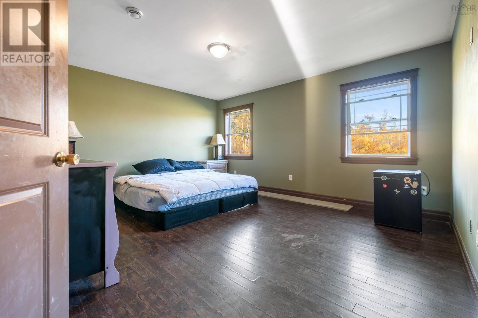 Property 15 of 49 of 87 New Row