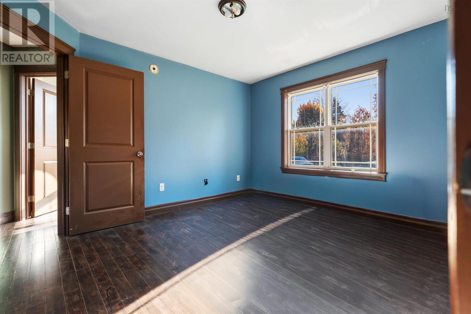 Property 29 of 49 of 87 New Row