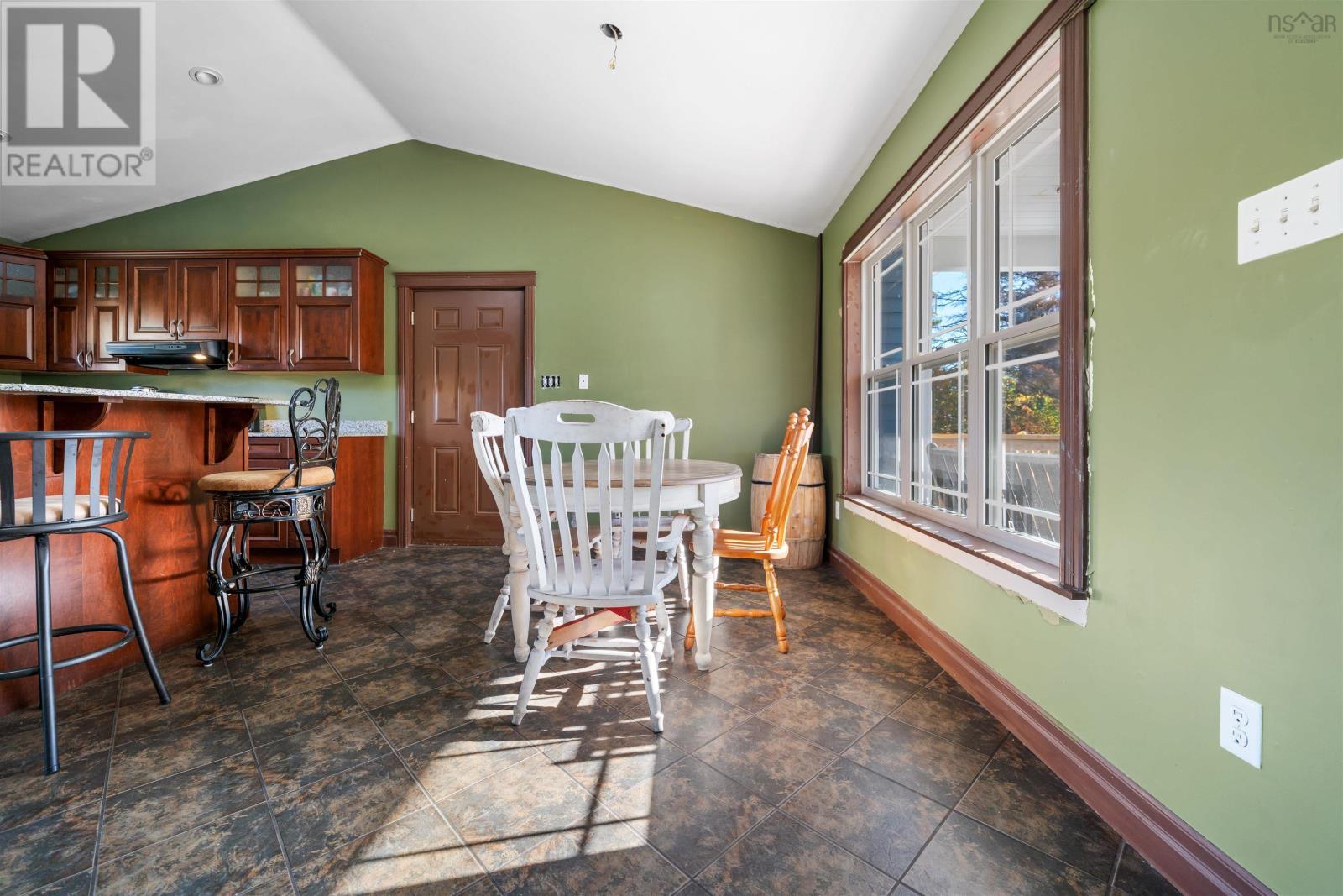 Property 3 of 49 of 87 New Row