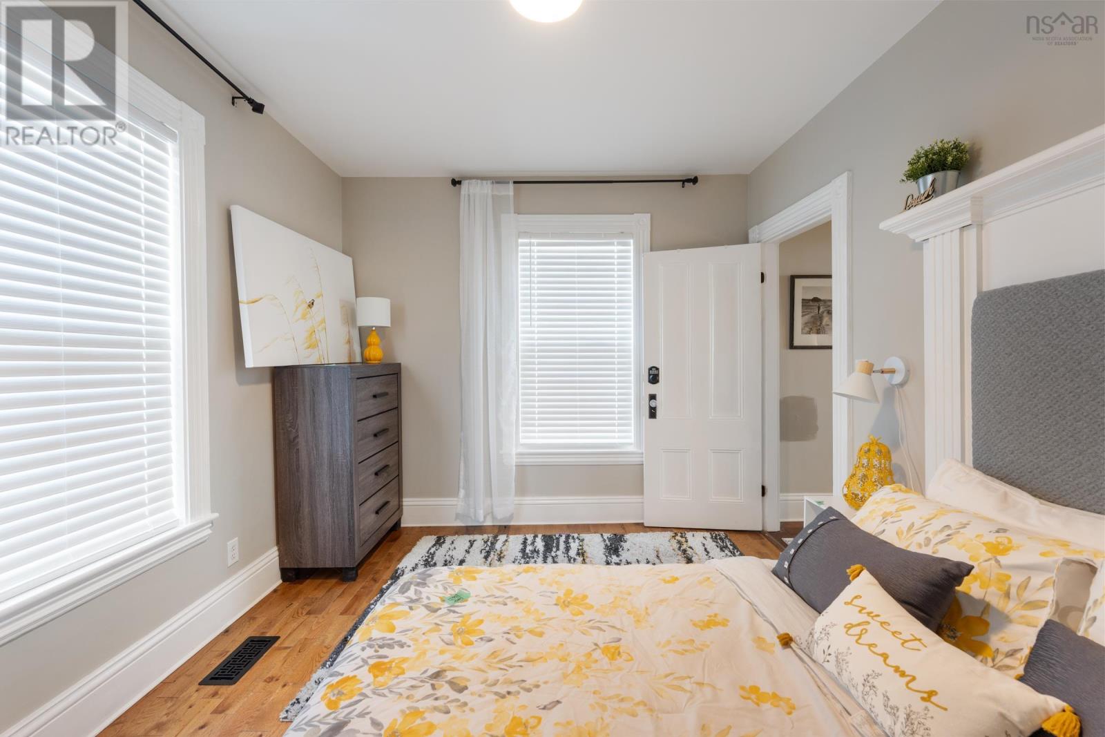 Property 14 of 36 of 8793 Highway 1