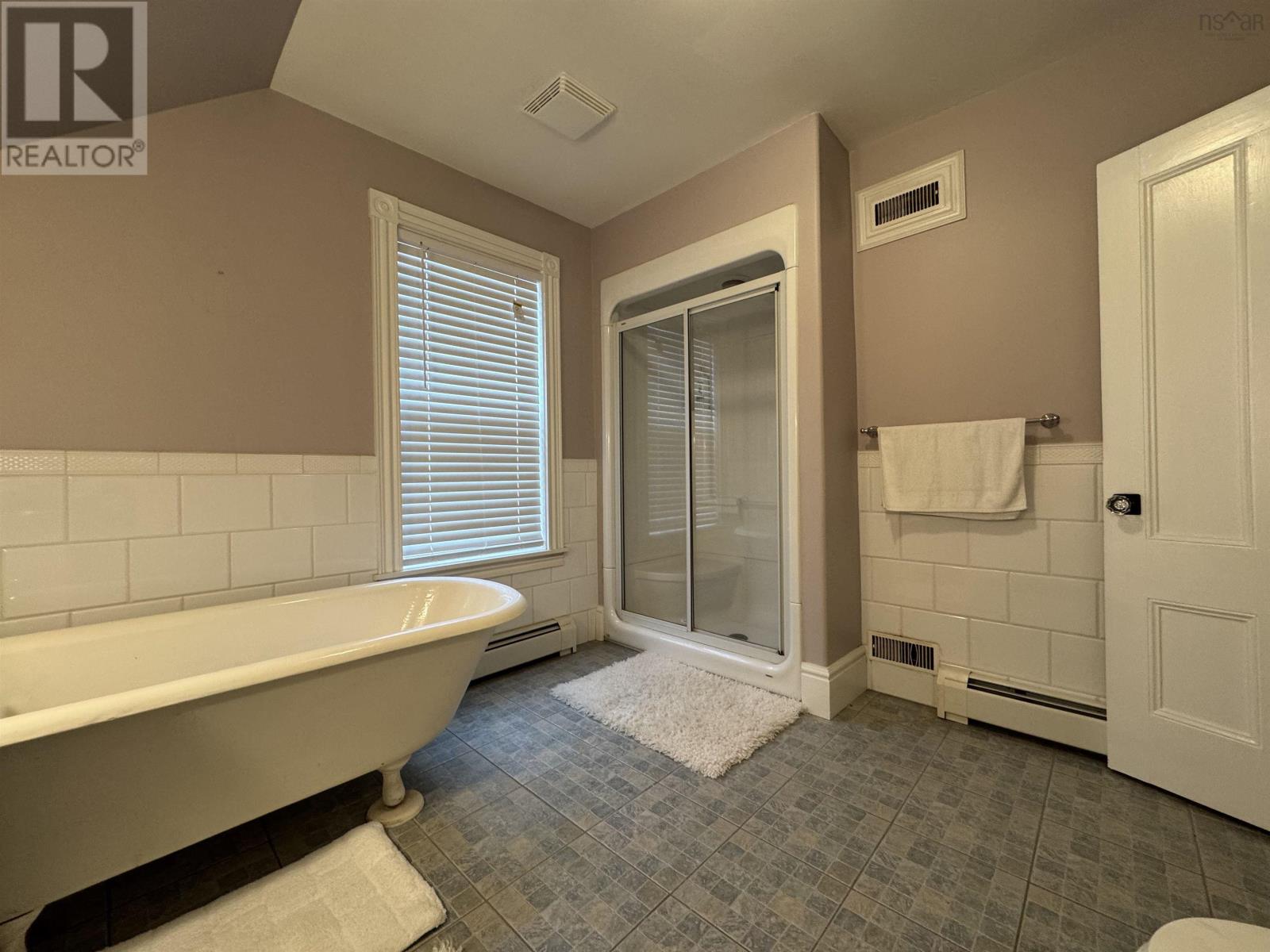 Property 18 of 36 of 8793 Highway 1