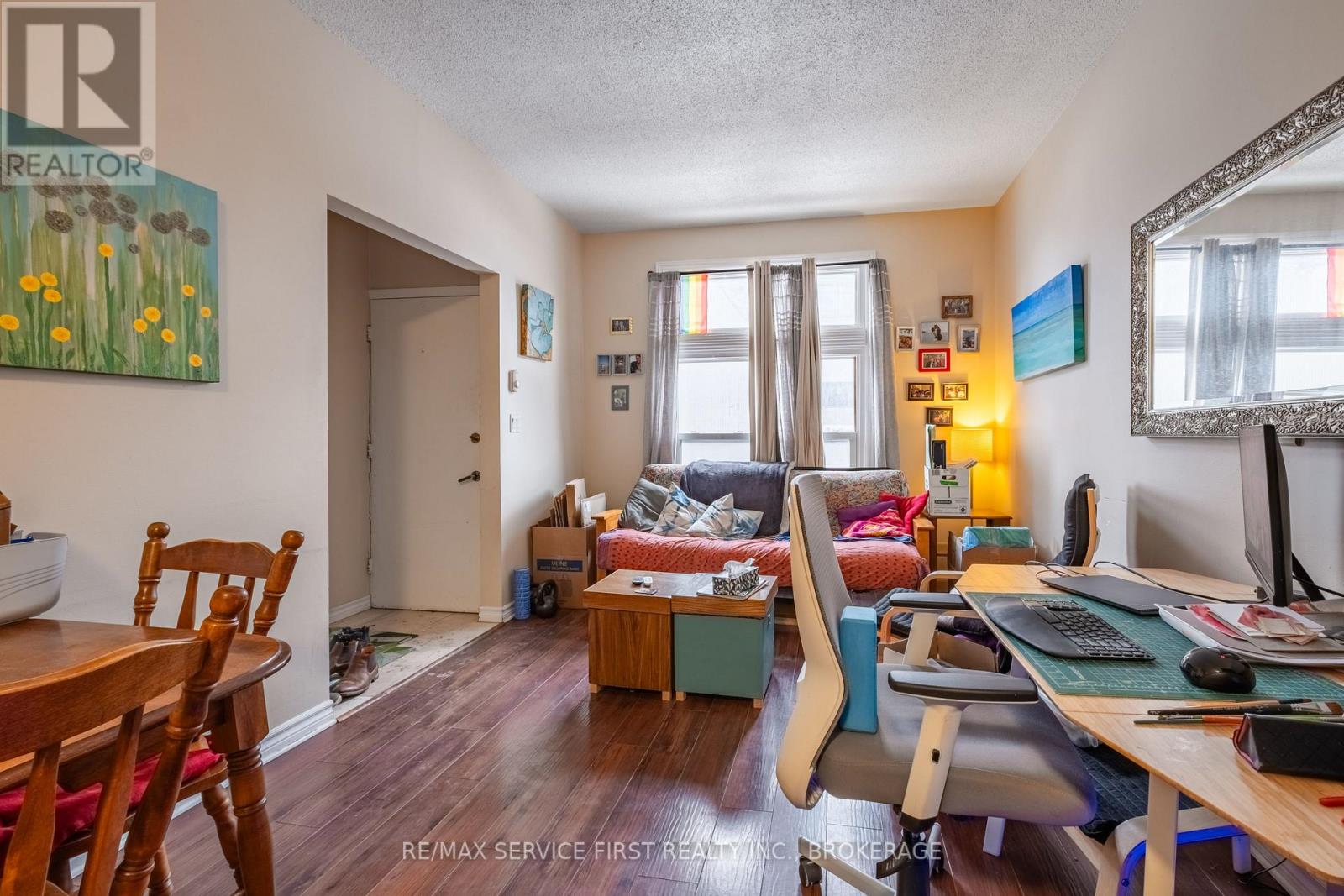 240 WELLINGTON STREET - 2